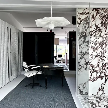 Tres Bel Type Loft Avec Terrasse, Quartier Saint-augustin A * Bordeaux